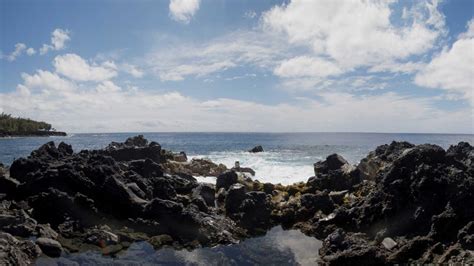 12 Nude Beaches In Hawaii To Soak In Freely On The Sandy。